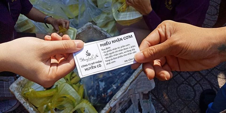 công ty mỹ phẩm Huyền Cò