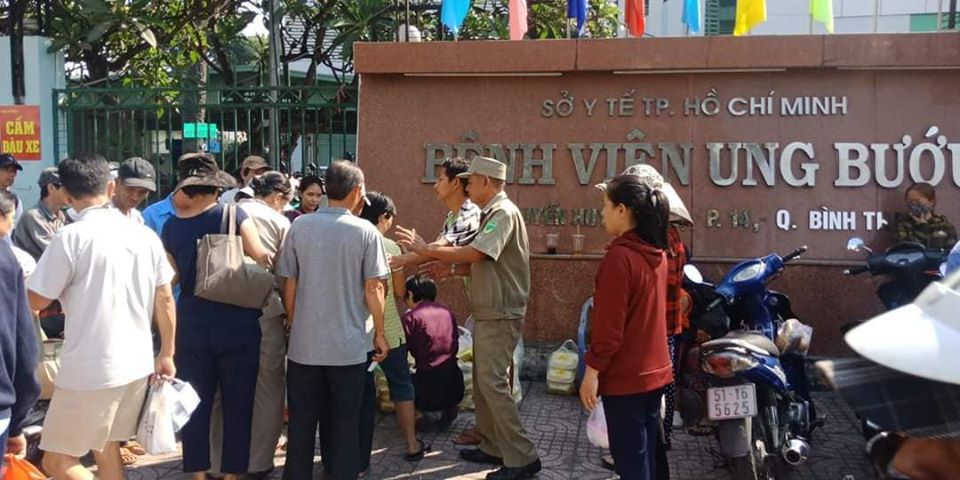 công ty mỹ phẩm Huyền Cò